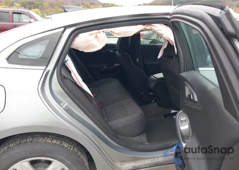 2024 Chevrolet Malibu Fwd Ls z USA, uszkodzony, nr VIN 1G1ZB5ST3RF117404